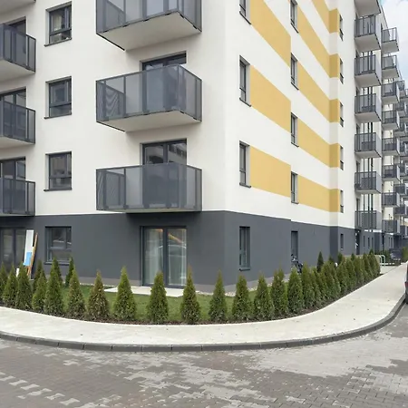 Lägenhet Komfortowy W Poznaniu Parking & Klimatyzacja By Renters