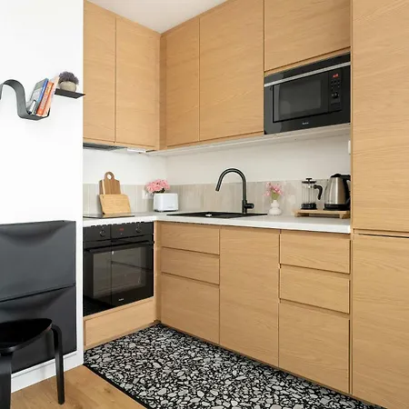 Apartment Komfortowy W Poznaniu Parking & Klimatyzacja By Renters