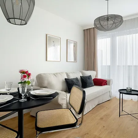 Apartment Komfortowy W Poznaniu Parking & Klimatyzacja By Renters *